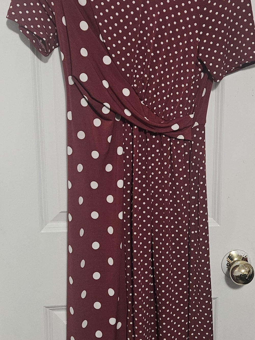 ASOS maternity dress- size 4

New with tag